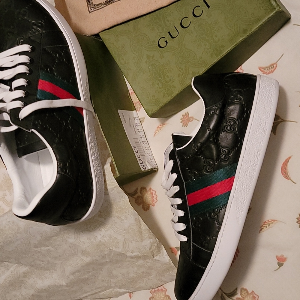 Shoes 👞 👟 - Picture 3 of 8
